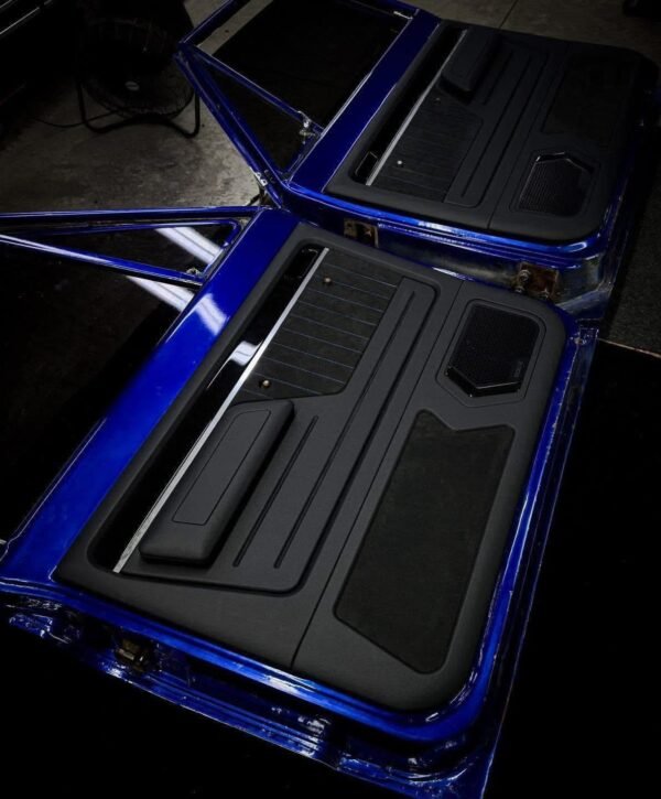DOOR PANELS FOR A CHEVROLET C10 1968